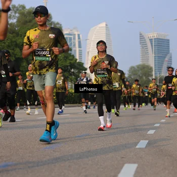 Runner Photo 6916161