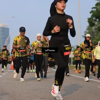 Runner Photo 6916182