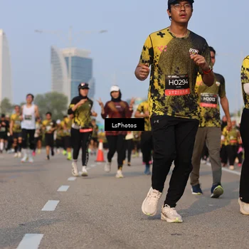 Runner Photo 6916183