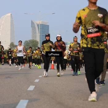 Runner Photo 6916192