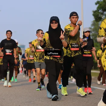 Runner Photo 6916241