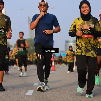 Runner Photo 6916254