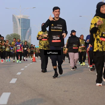 Runner Photo 6916267