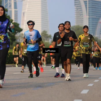 Runner Photo 6916285