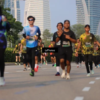 Runner Photo 6916291