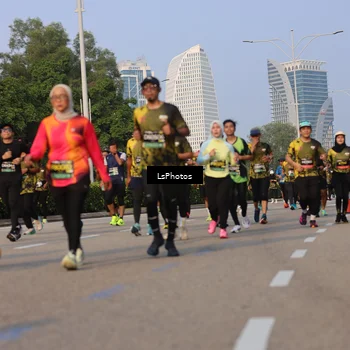 Runner Photo 6916349