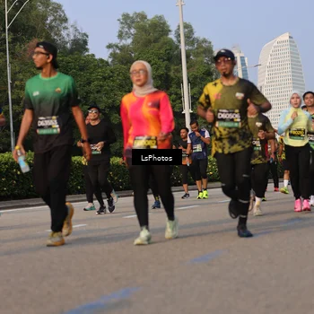 Runner Photo 6916350