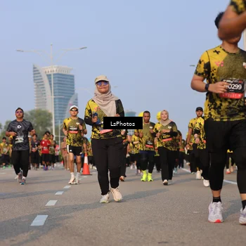 Runner Photo 6916377