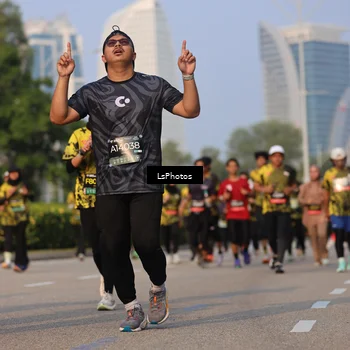 Runner Photo 6916421