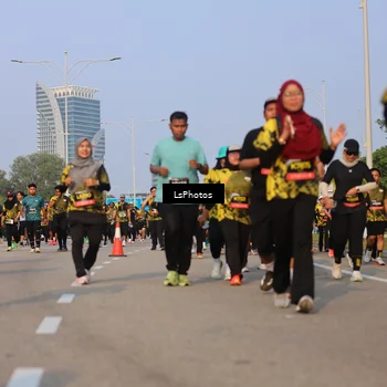 Runner Photo 6916585