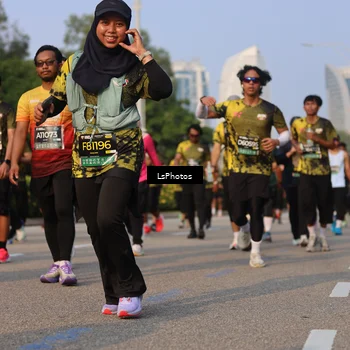 Runner Photo 6916640