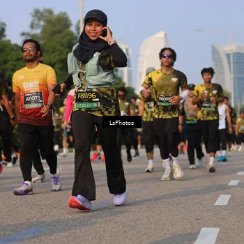 Runner Photo 6916649