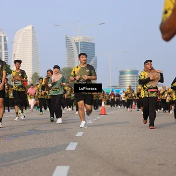 Runner Photo 6916934