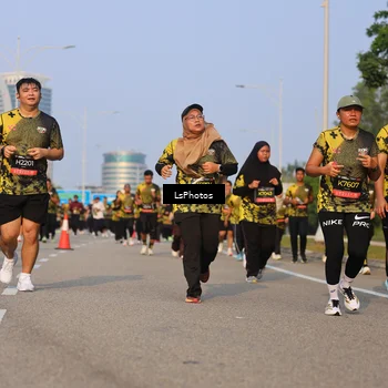 Runner Photo 6916935