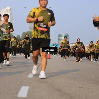Runner Photo 6916948