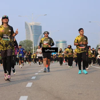 Runner Photo 6917059