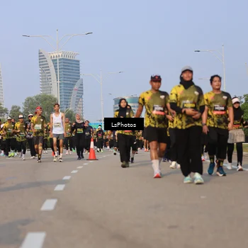 Runner Photo 6917087
