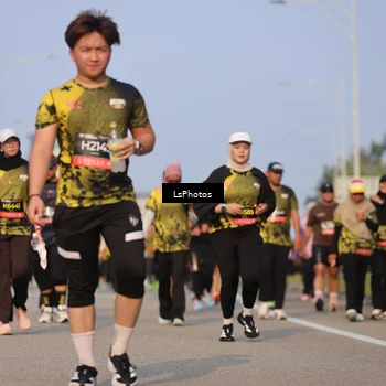Runner Photo 6917102