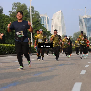 Runner Photo 6917121