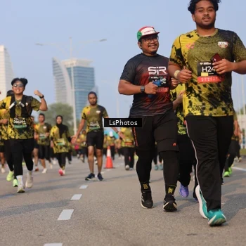 Runner Photo 6917156