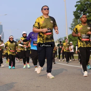Runner Photo 6917180