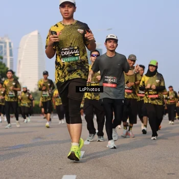Runner Photo 6917196