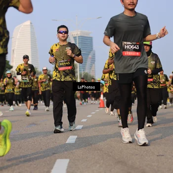 Runner Photo 6917200