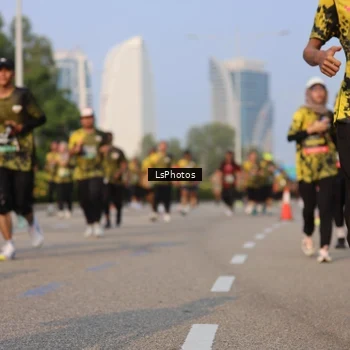 Runner Photo 6917211