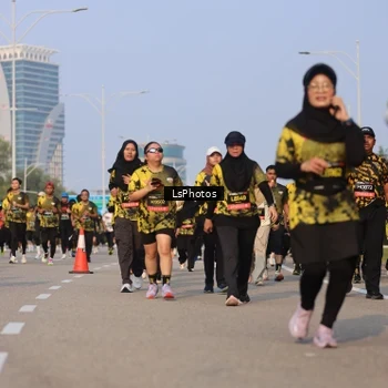 Runner Photo 6917230