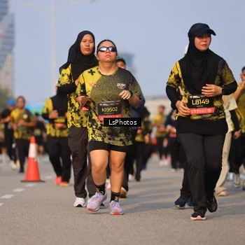 Runner Photo 6917234