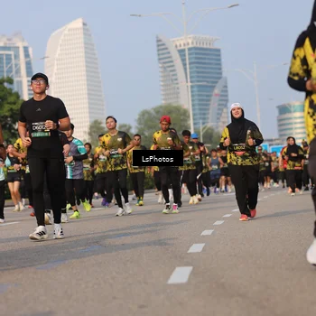 Runner Photo 6917245
