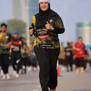 Runner Photo 6917258