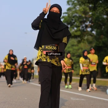Runner Photo 6917268