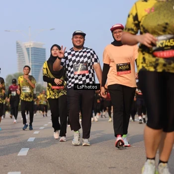 Runner Photo 6917329