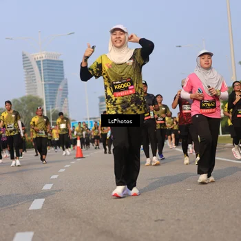 Runner Photo 6917343