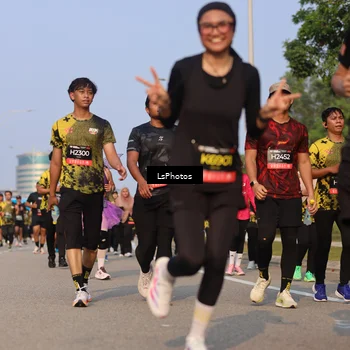 Runner Photo 6917349
