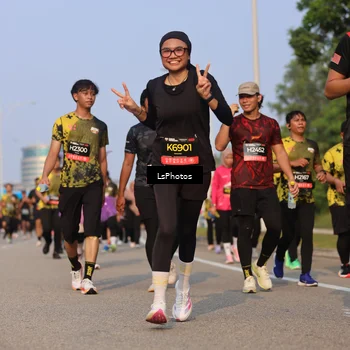 Runner Photo 6917350