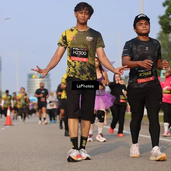 Runner Photo 6917356
