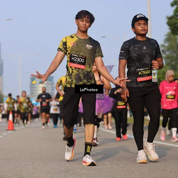 Runner Photo 6917357