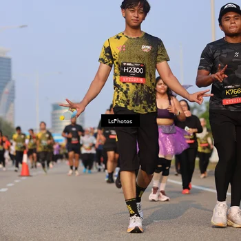 Runner Photo 6917368