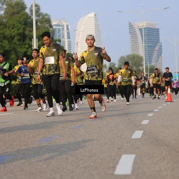 Runner Photo 6917370