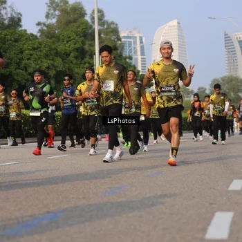 Runner Photo 6917380