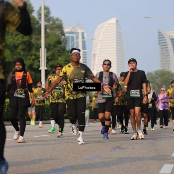 Runner Photo 6917398