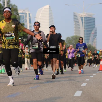 Runner Photo 6917404