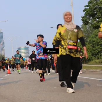 Runner Photo 6917415