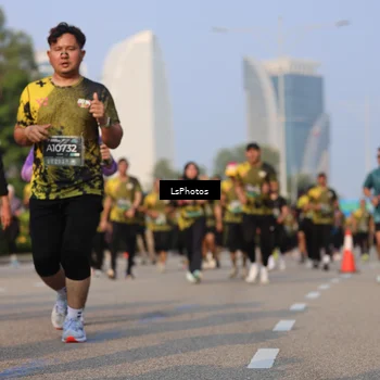 Runner Photo 6917421