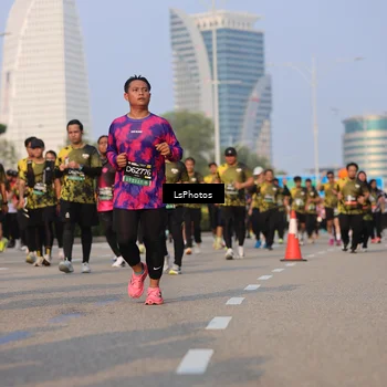 Runner Photo 6917463