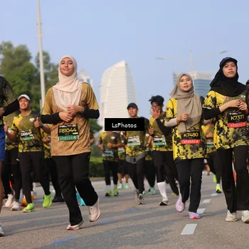 Runner Photo 6917563