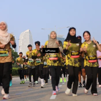 Runner Photo 6917564