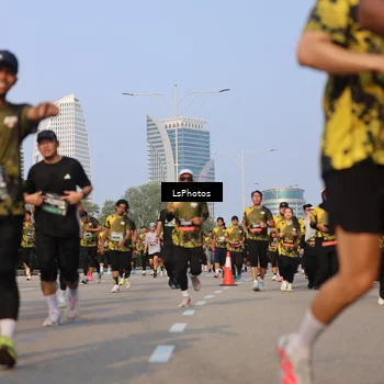 Runner Photo 6917575